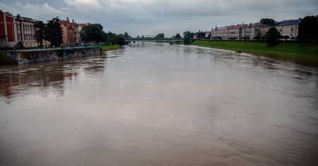 Fala kulminacyjna na Sanie. Teraz zbliża się do ujścia Wisły