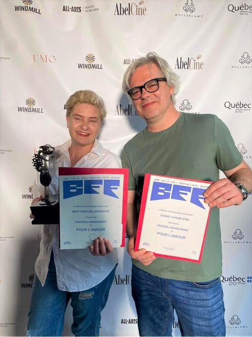 Andrzej Mańkowski i Beata Hrycyk-Mańkowska z nagrodą dla "Po miłość" na Brooklyn Film Festival