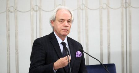 100 konkretów na 100 dni rządu. Senator PO: "absolutnie niemożliwe"