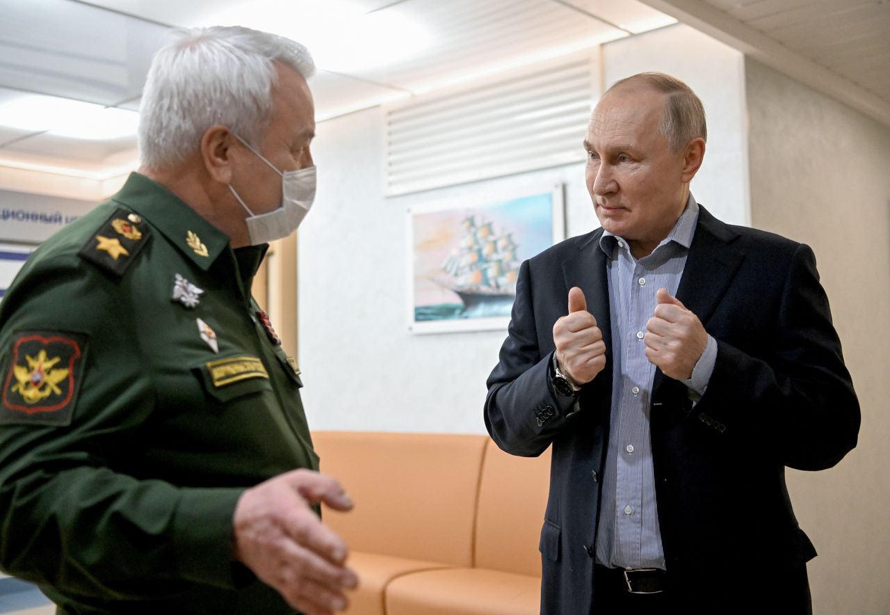 Russian President Vladimir Putin visits the Central Clinical Hospital in Moscow.