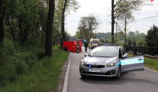 Śląskie. Śmiertelne potrącenie w Osieku. 68-latka zginęła pod kołami samochodu