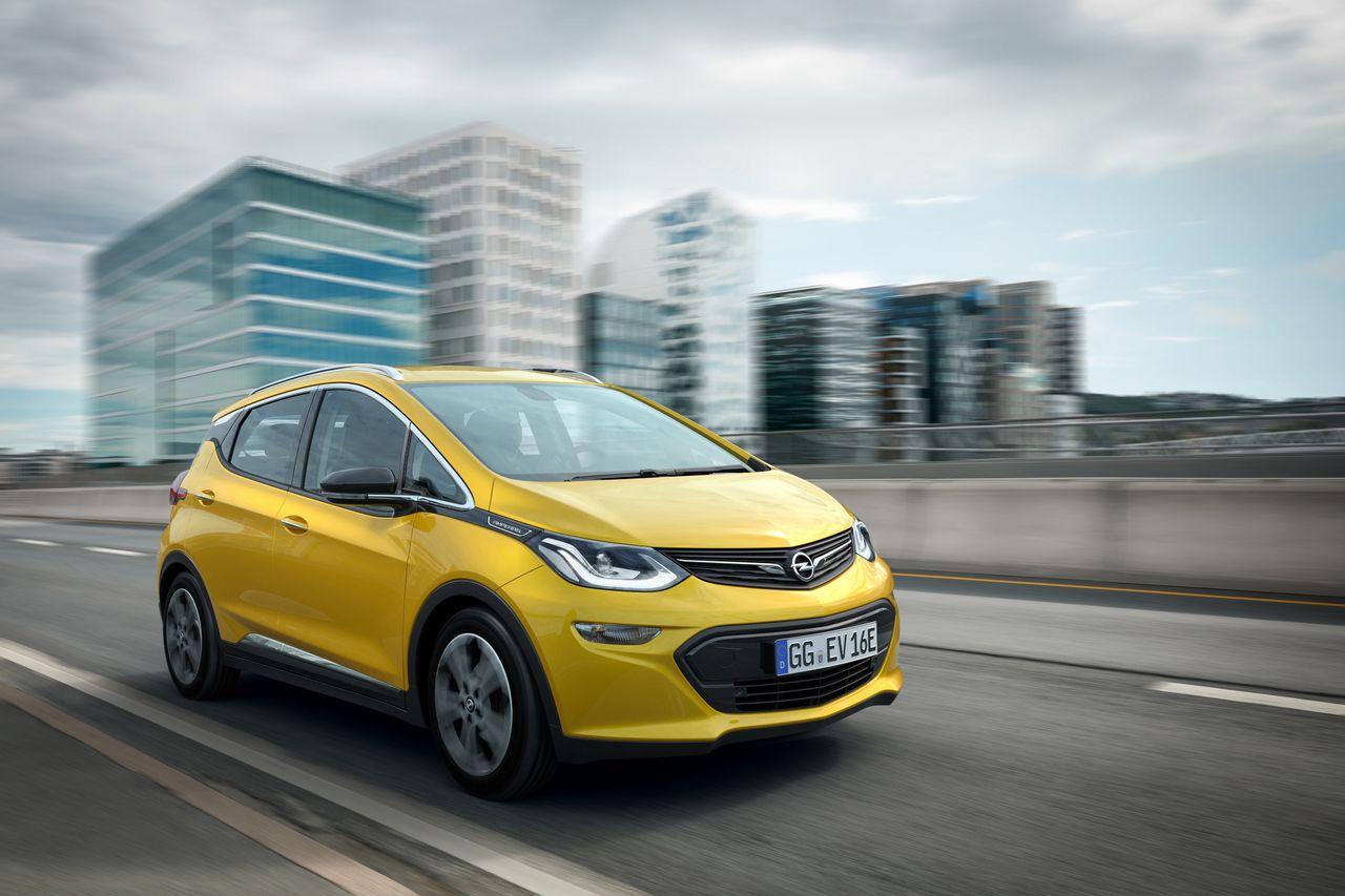Opel Ampera-e zrewolucjonizuje elektromobilność w Europie?