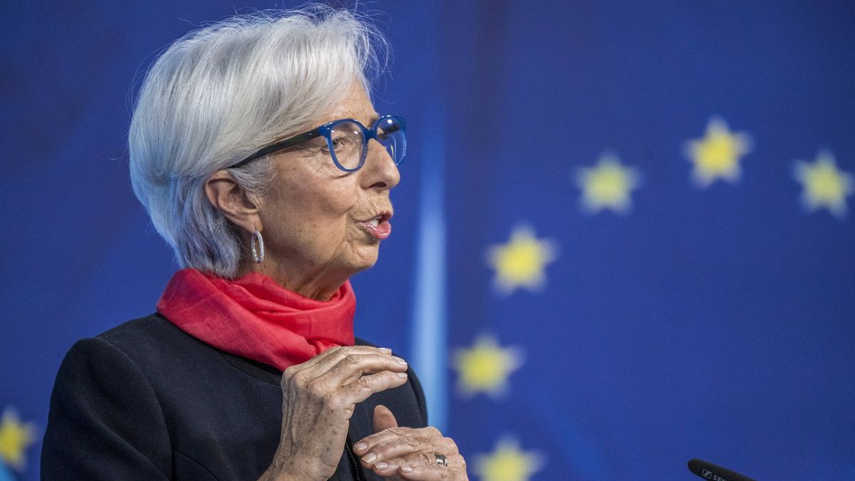 Szefowa EBC Christine Lagarde ogłosiła, że stopy procentowe pozostają na dotychczasowym poziomie