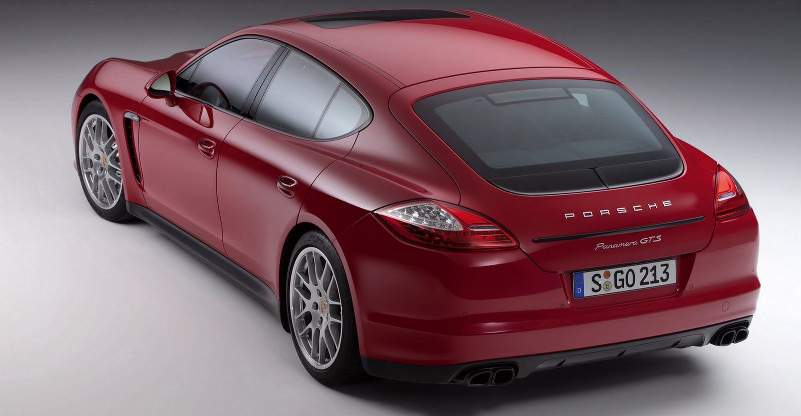 Porsche-Panamera-GTS