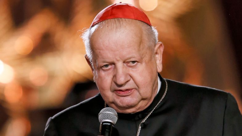 Kardynał Dziwisz trafił do szpitala 