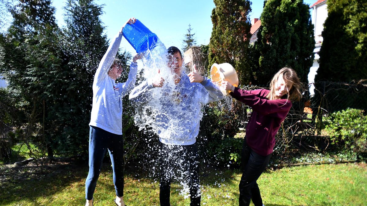 lany poniedzia�ek
Marcin Bielecki
dyngus, Poniedzia�ek Wielkanocny, smigus, tradycja, tradycje, wielkanoc, wielkanocne, zwyczaj