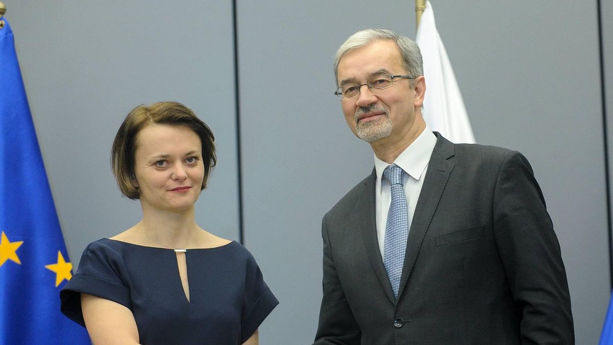 To ministerstwa kierowane przez Jadwigę Emilewicz i Jerzego Kwiecińskiego ostrzegały przed możliwymi skutkami ustawy