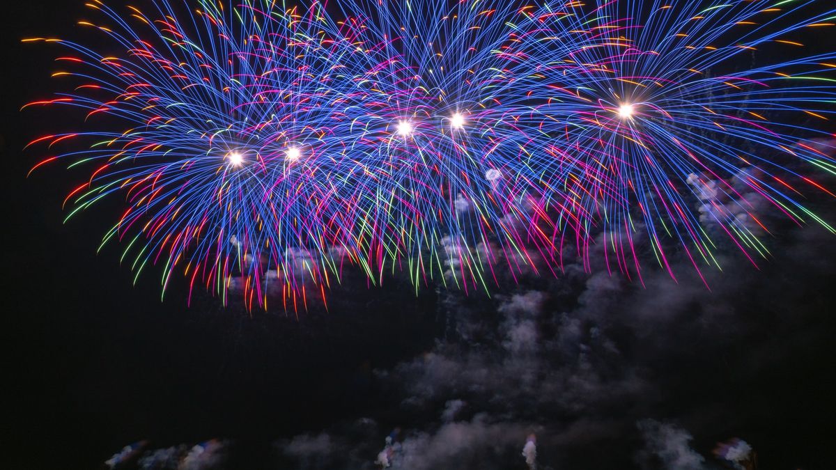 Skuteczne rady, jak fotografować fajerwerki w Sylwestra? [poradnik] 1
