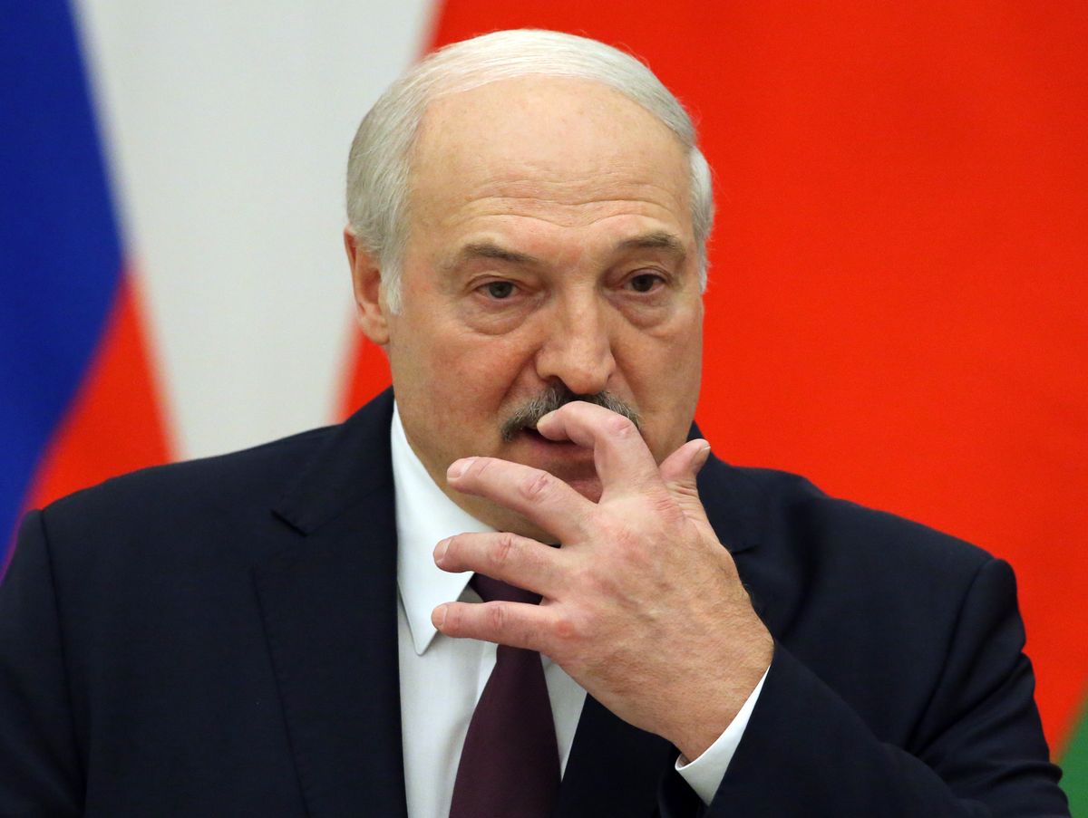 Białoruskie służby interweniują w sprawie naklejek z wizerunkiem Łukaszenki