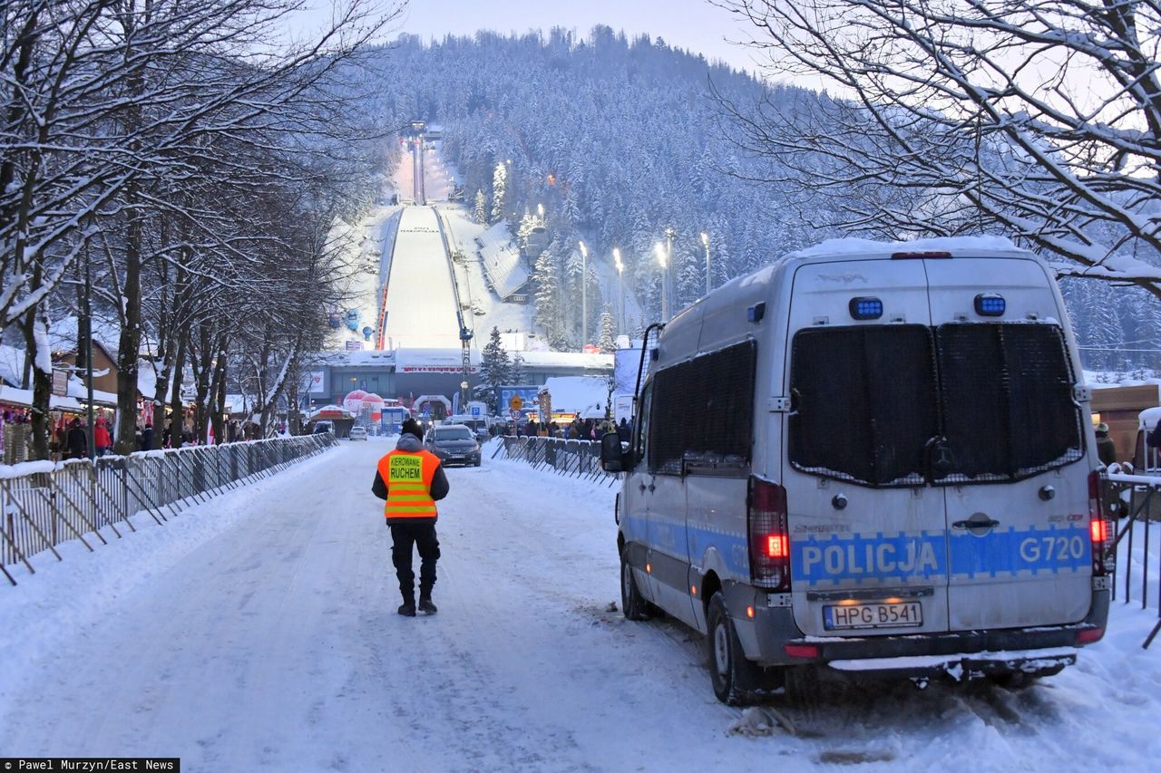 Ostatnim razem, podczas zawodów skoków narciarskich w Zakopanem wielokrotnie interweniowała policja