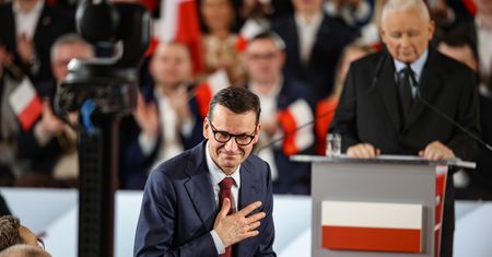 Kaczyński wyróżnił Morawieckiego i Szydło. Padły mocne słowa