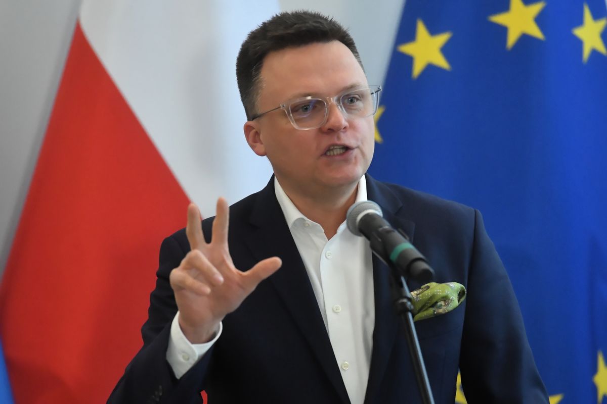 Szymon Hołownia w tarapatach. "Kopia starego"