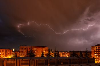 Burze sieją spustoszenie. Ponad 1600 interwencji na południu Polski