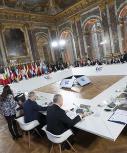 Po godzinach dyskusji liderzy UE zgodzili się co do eurointegracji Ukrainy. "Historyczna noc w Wersalu"