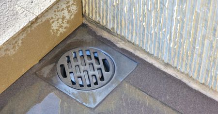 Wrzuć dwie tabletki. Wyżrą z odpływu wszystko, co zalega