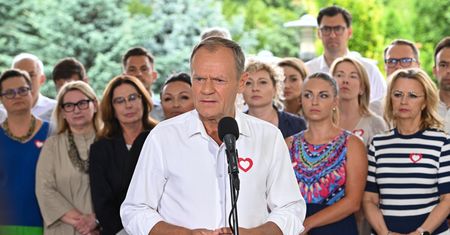 Ryzykowny ruch Tuska. "Suweren przemówi na finiszu kampanii"