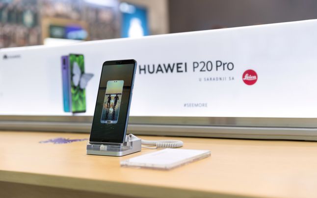 Huawei P20 Pro to jeden z najlepszych smartfonów na rynku, źródło: depositphotos.