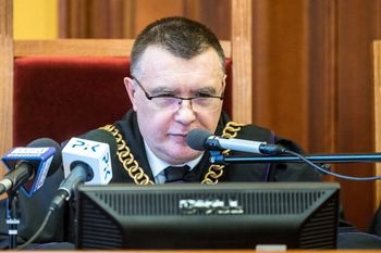 Pseudokibice handlowali narkotykami w Toruniu. Jest wyrok dla całej grupy. Większość ma iść za kraty
