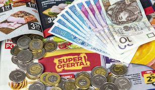 W sklepach ubywa promocji. Gazetki są też coraz cieńsze. Ponowy lockdown jeszcze bardziej to zaostrzy