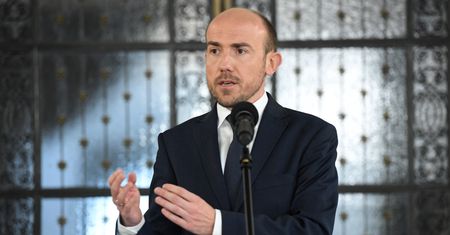 Wybory prezydenckie 2020. Borys Budka o zmianie terminu głosowania