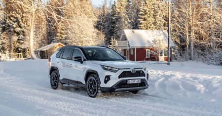 Pierwsza jazda: Toyota RAV4 GR Sport - szczypta pikanterii jeszcze nikomu nie zaszkodziła