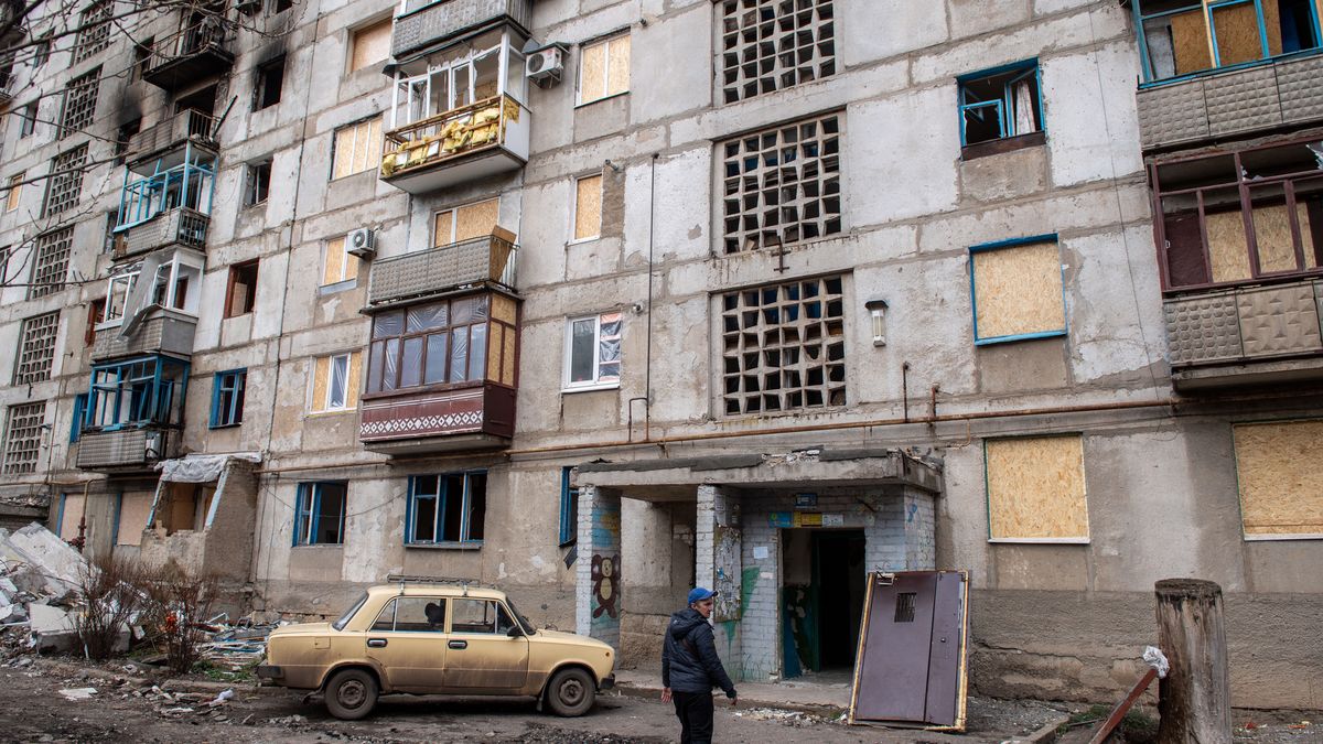 KOSTIANTYNIVKA, UKRAINE - MARCH 21: A view of the destruction caused by Russian strikes on the front-line city of Kostiantynivka in the Donbas region of eastern Ukraine on March 21, 2025. (Photo by Thomas Krych/Anadolu via Getty Images)