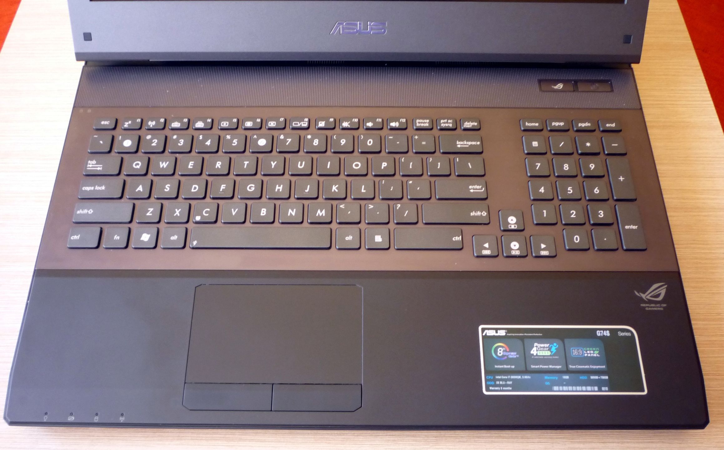 Asus G74SX – kolos z gamingowym zacięciem [test] 9