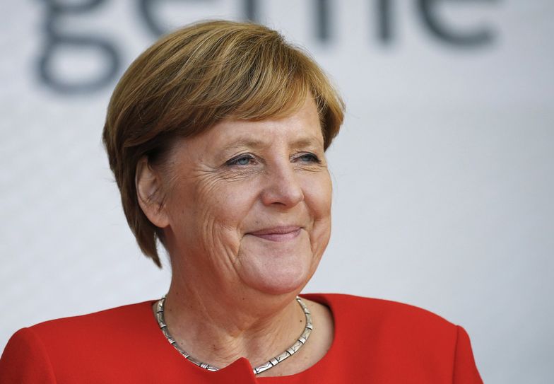 Angela Merkel ma powody do zadowolenia. Coraz więcej wskazuje na to, że to właśnie Frankfurt wygra wyścig o miano stolicy europejskiej bankowości