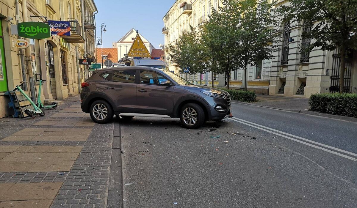 Kolizja toyoty z hyundaiem na ul. Kołłątaja