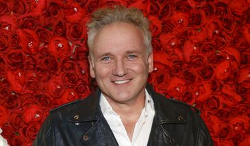 Jarosław Kret szczęśliwie zakochany. W najnowszym wywiadzie mówił o ślubie