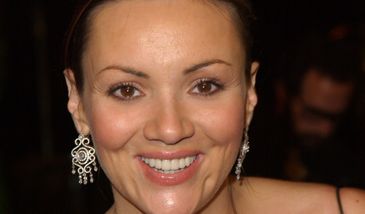 W kultowym "To właśnie miłość" grała puszystą sympatię premiera. Dziś ma 45 lat i jest nie do poznania