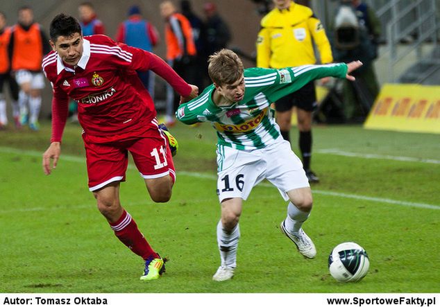 Jakub Kosecki podczas debiutu w barwach Lechii (fot. Tomasz Oktaba)
