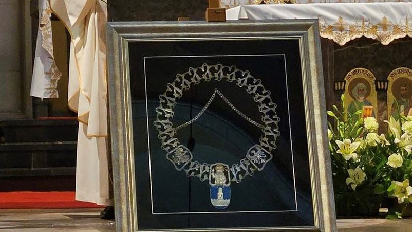 Zaginiony łańcuch burmistrza znaleziony w kościele