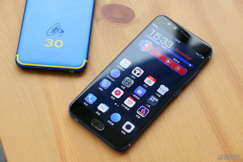 Chiński flagowiec od teraz także w edycji NBA. Wygląda świetnie 4