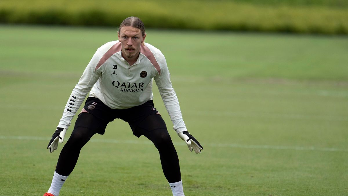 Getty Images / Aurelien Meunier - PSG/PSG / Na zdjęciu: Matwiej Safonow.