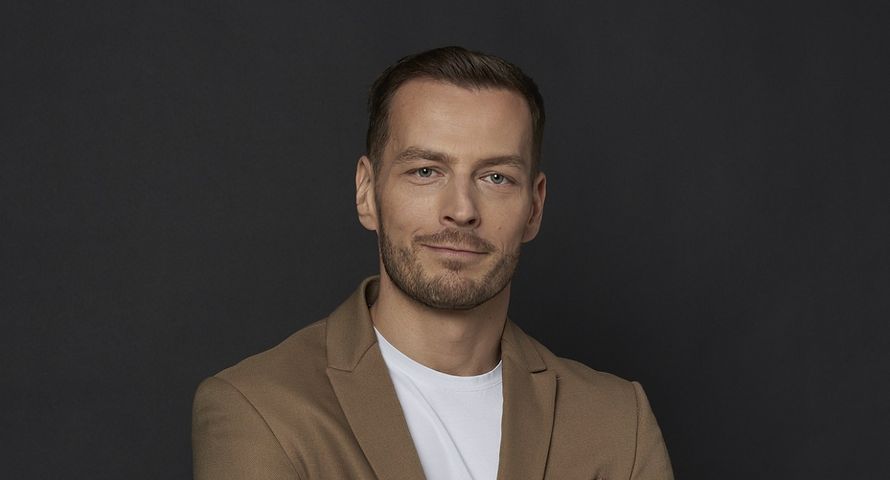 Michał Nadgrodkiewicz pokieruje Artegence. Odchodzi Łukasz Szmel