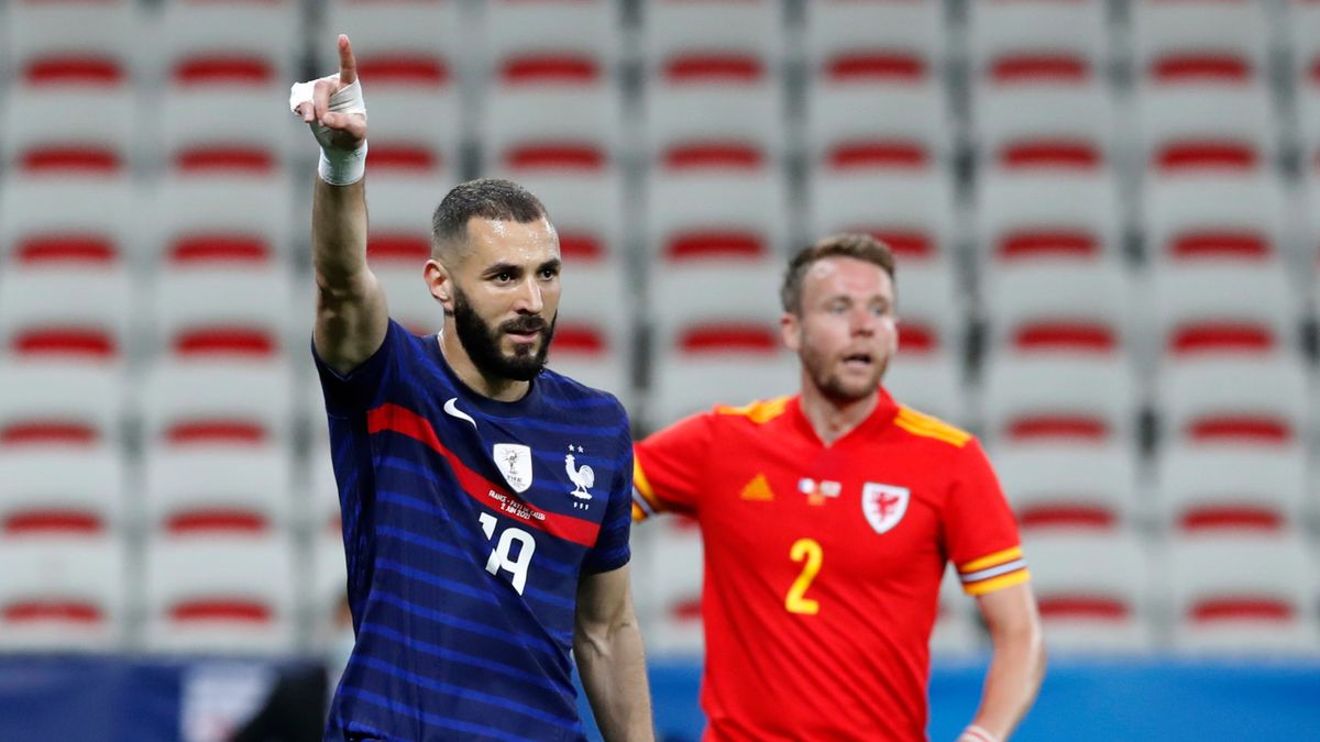 PAP/EPA / SEBASTIEN NOGIER  / Na zdjęciu: Karim Benzema