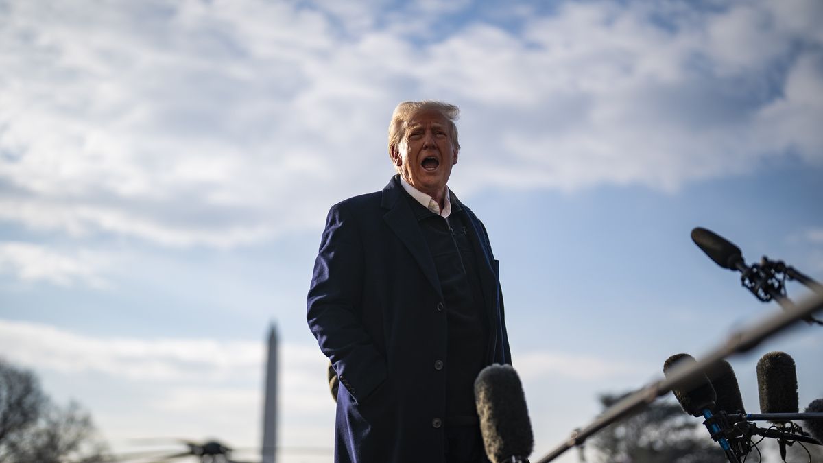 Washington, DC - January 24 : President Donald J Trump speaks to reporters as he departs on Marine One from the South Lawn of the White House on Friday, Jan 24, 2025 in Washington, DC. (Photo by Jabin Botsford/The Washington Post via Getty Images)