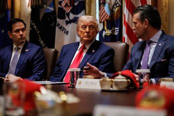 "Zdezorientowały Polskę". "Time" o działaniach administracji Trumpa