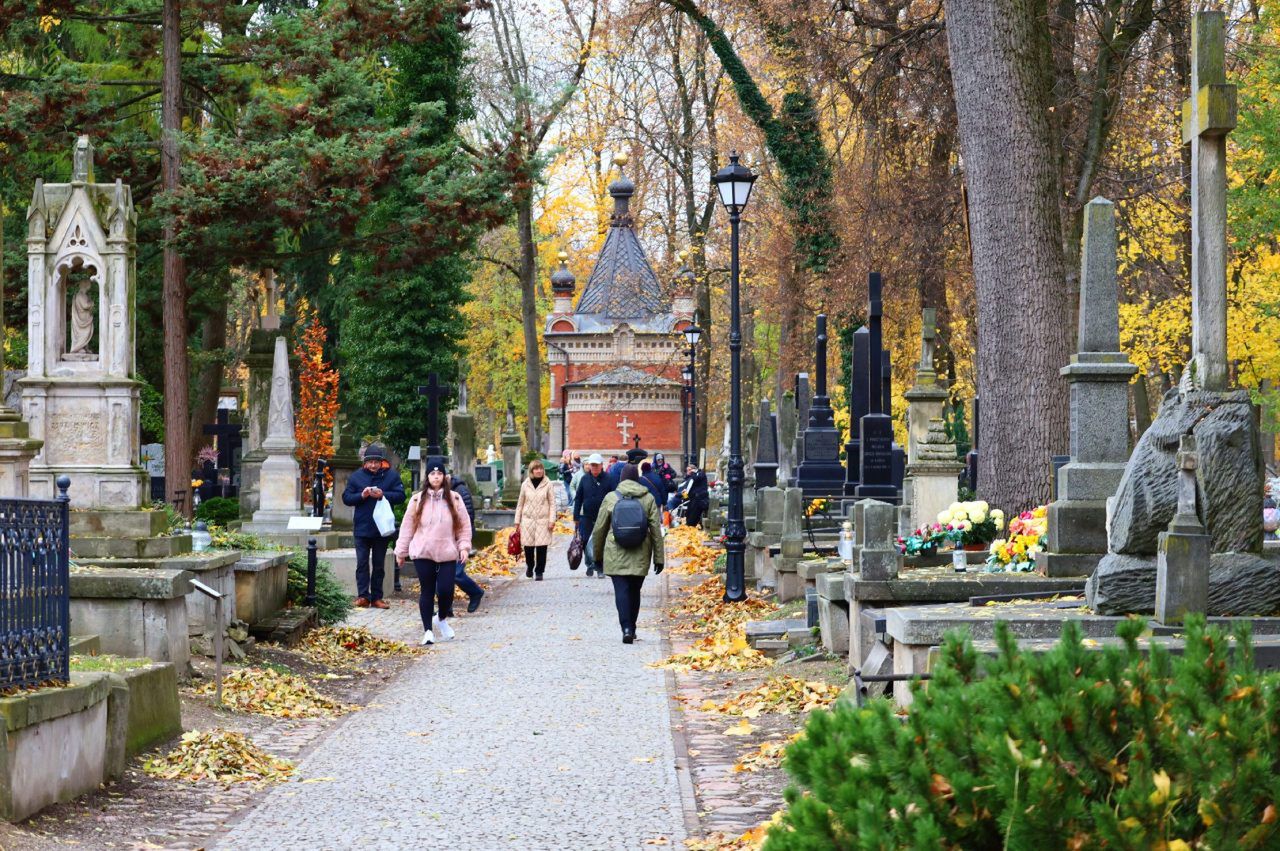 Lubelskie: Znajduje się tu 1080 cmentarzy. Najwięcej w okolicach Hrubieszowa