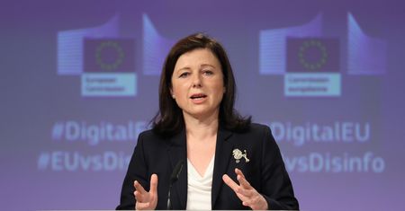 Stan wyjątkowy. Vera Jourova reaguje na ruch Polski