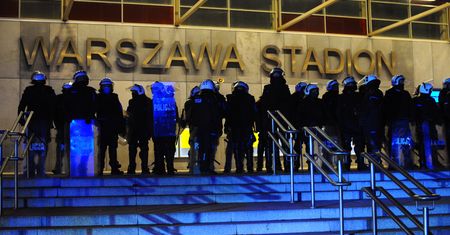 700 policjantów do przesłuchania. Kulisy śledztwa ws. pobicia dziennikarzy