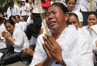 Kambodżanie żegnają ojca narodu, króla Sihanouka
