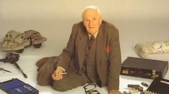 TOP 10 najgorszych gadżetów Jamesa Bonda 1