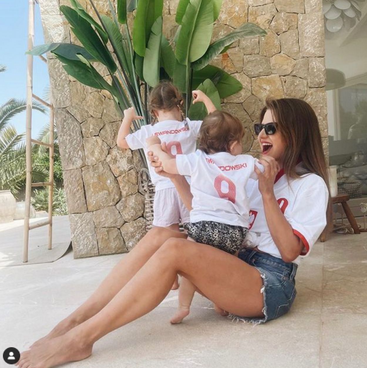 Anna Lewandowska z córkami