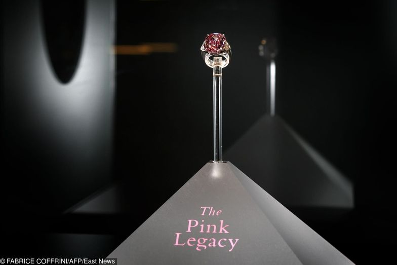 Christie&#8217;s sprzedaje największy różowy diament w swojej historii
