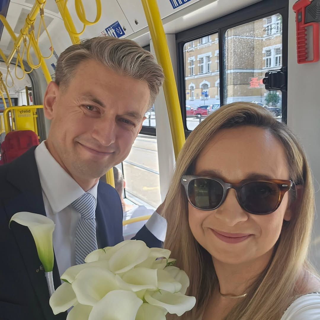 Marcelina Zawisza i jej wybranek dotarli na ślub tramwajem