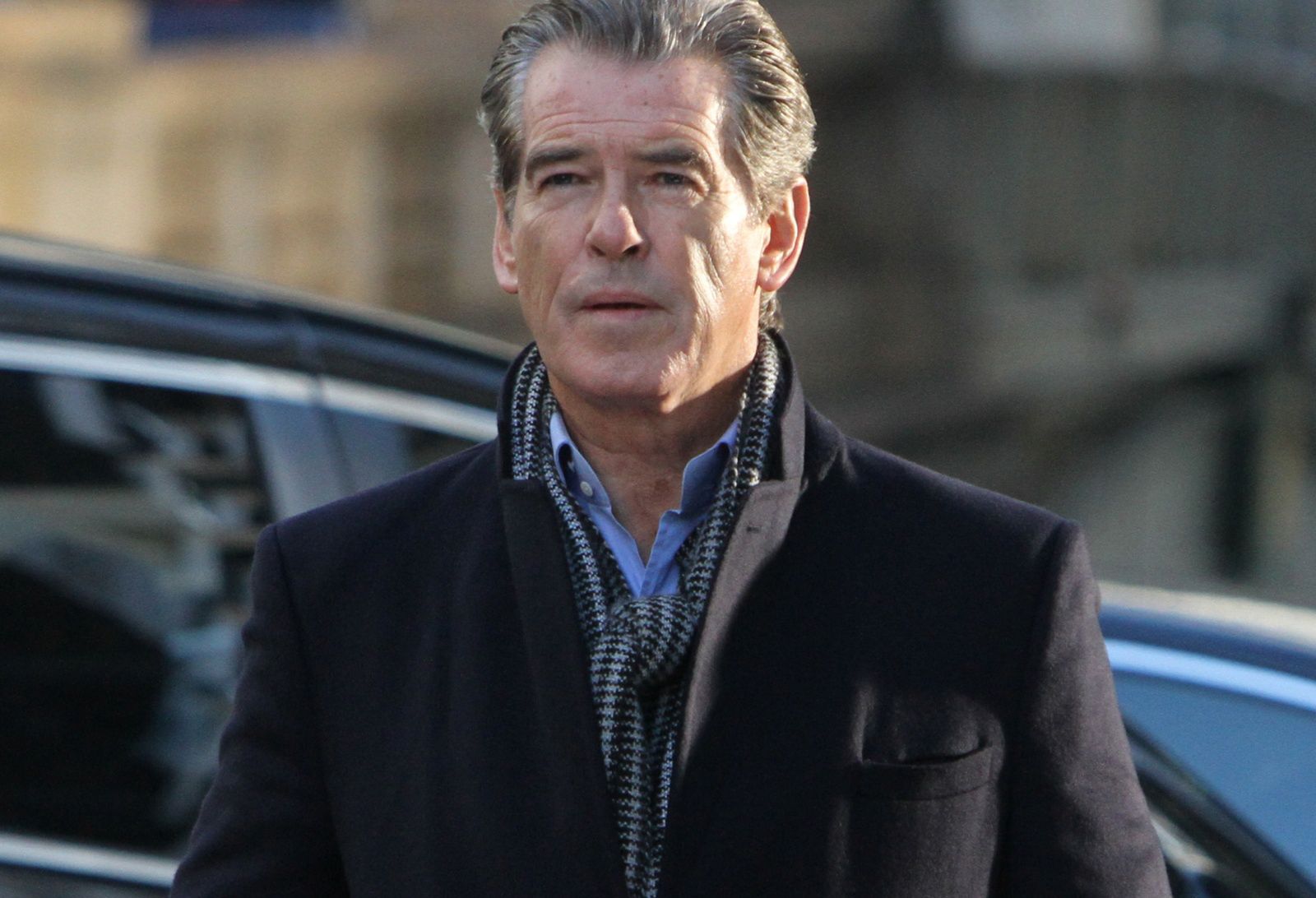 Pierce Brosnan oskarżony
