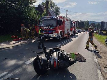 Dwa zdarzenia z udziałem motocyklistów. Jeden trafił do szpitala