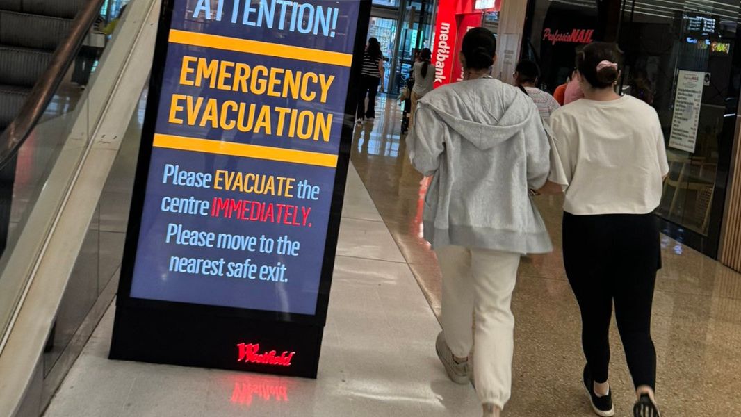 Ewakuacja centrum handlowego w okolicach Sydney